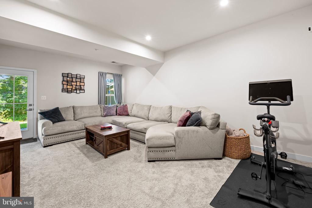 3044 SHAWS ROAD