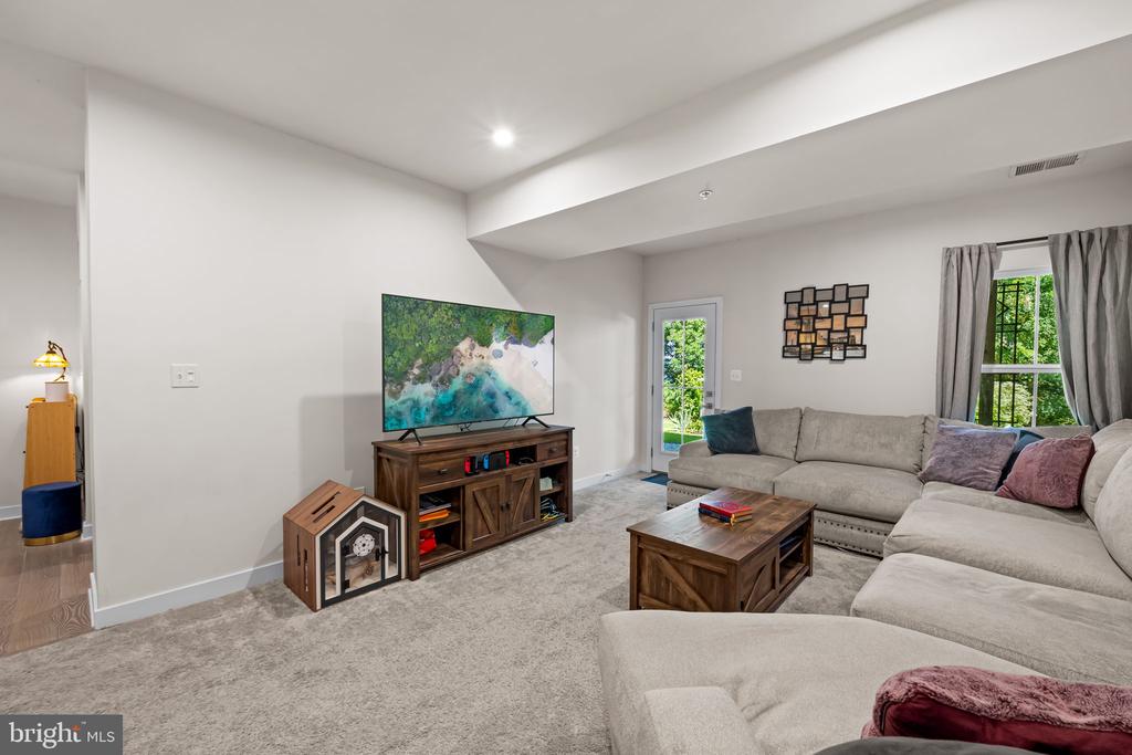3044 SHAWS ROAD