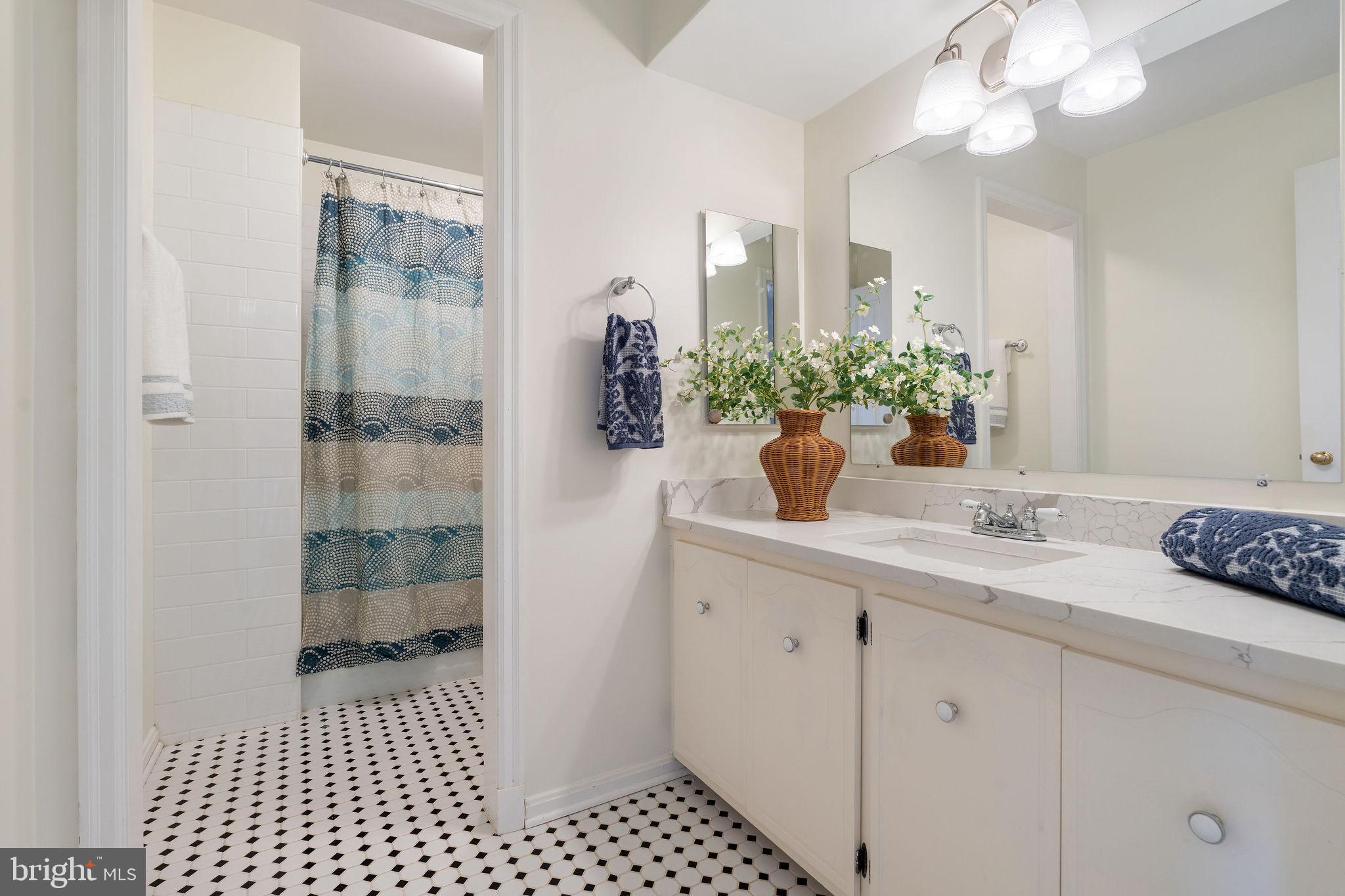 8007 STRAUFF ROAD 16