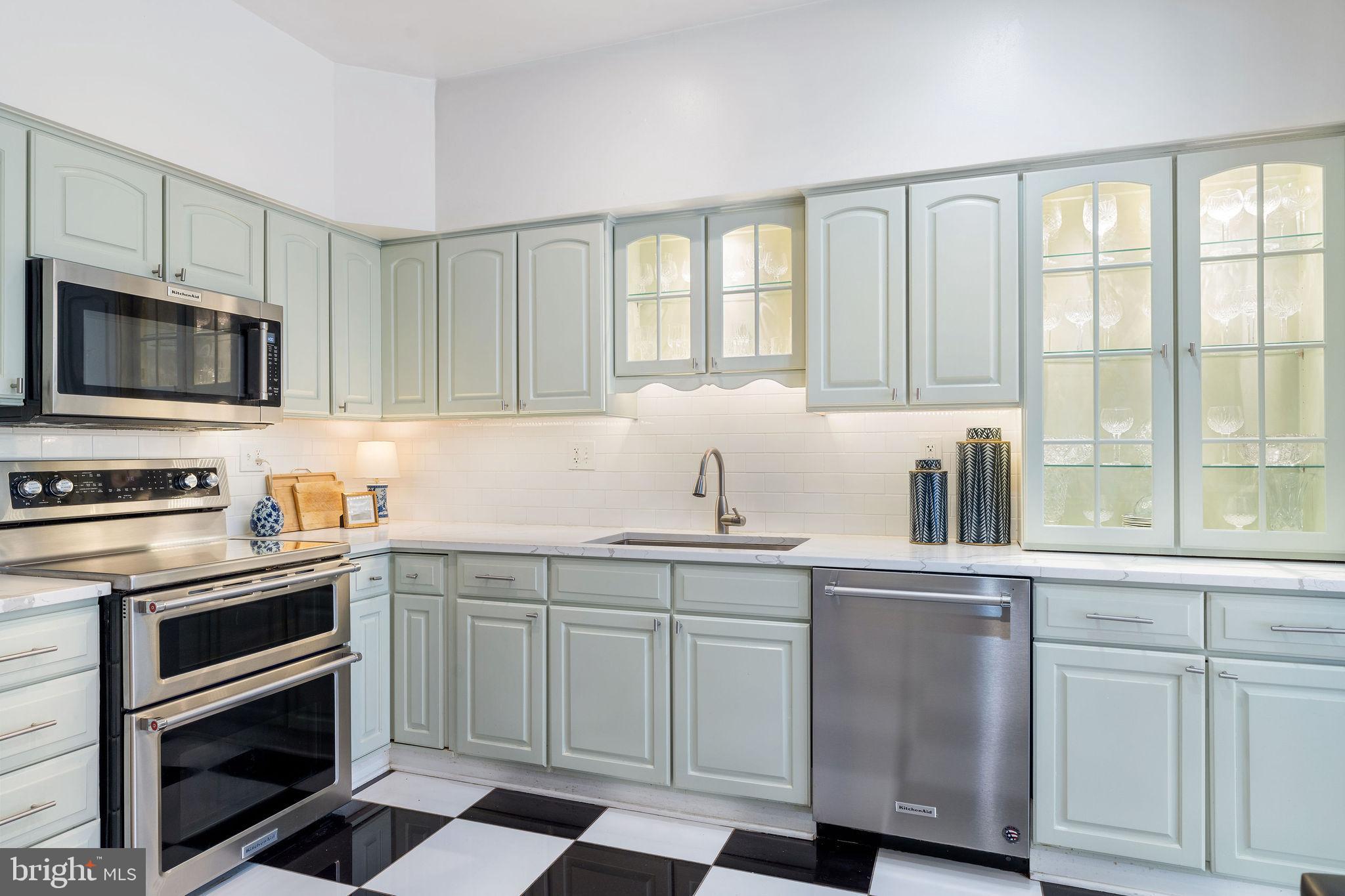 8007 STRAUFF ROAD 16