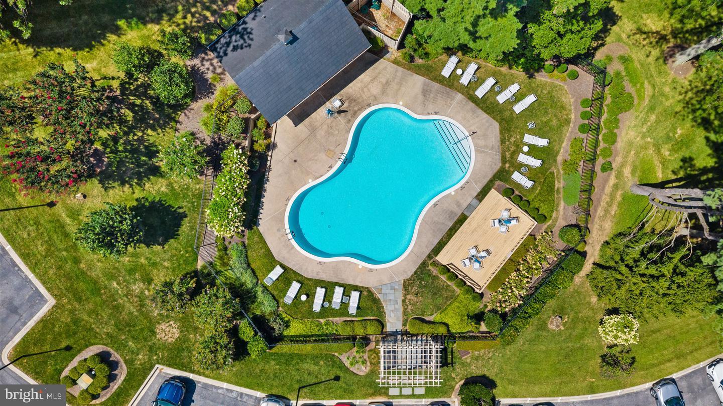 8007 STRAUFF ROAD 16