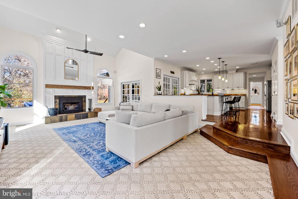 4 QUAIL COVEY COURT