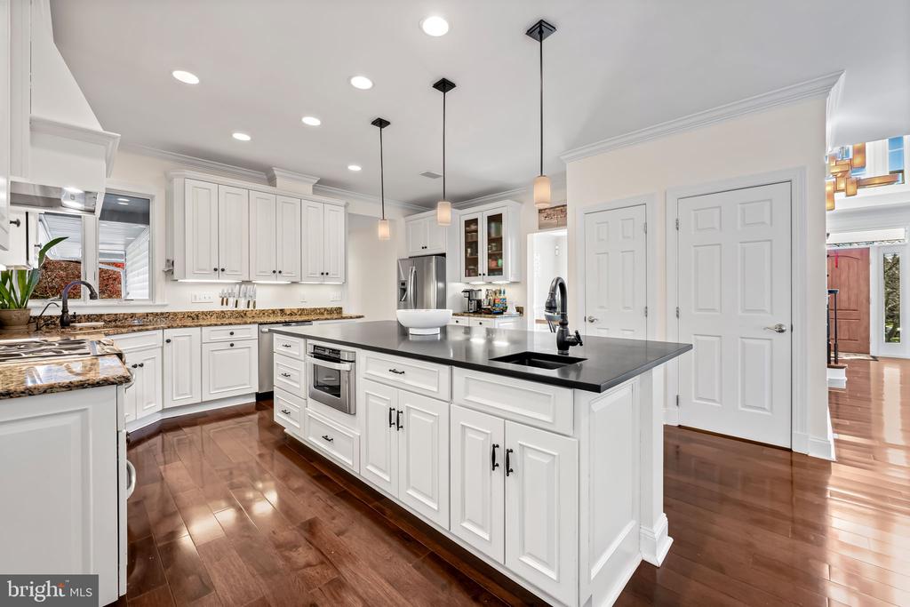 4 QUAIL COVEY COURT