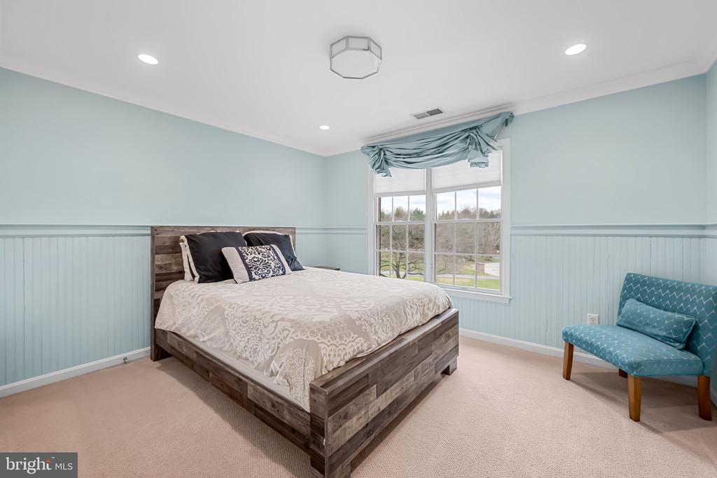 4 QUAIL COVEY COURT