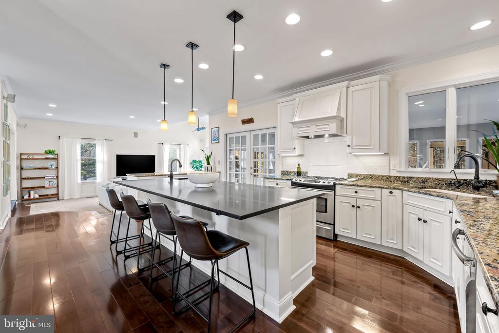 4 QUAIL COVEY COURT