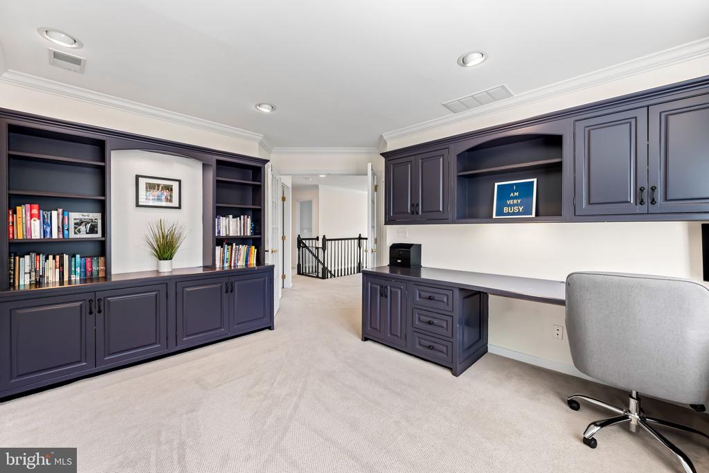 4 QUAIL COVEY COURT