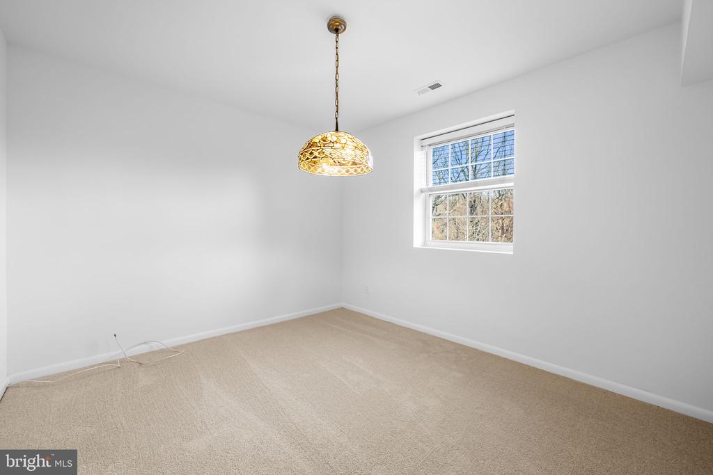 6 BELMULLET COURT 202