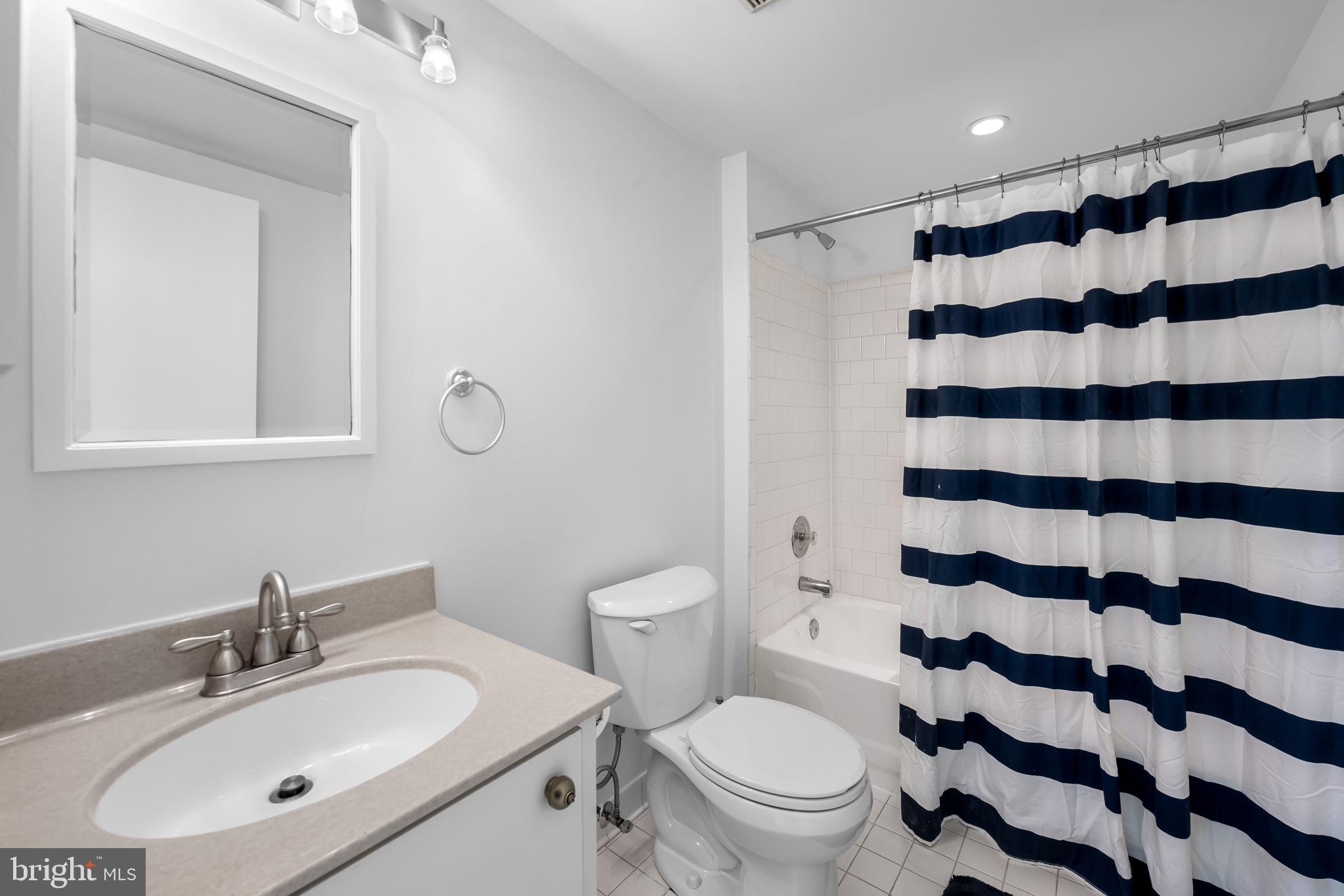 6 BELMULLET COURT 202