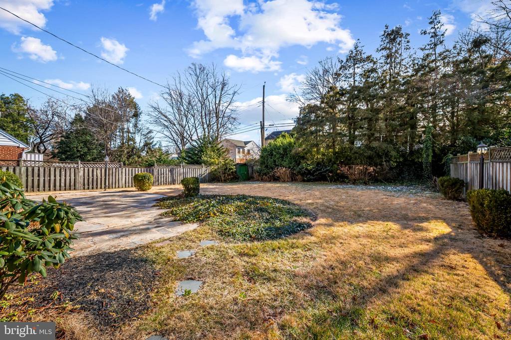 517 WORCESTER ROAD