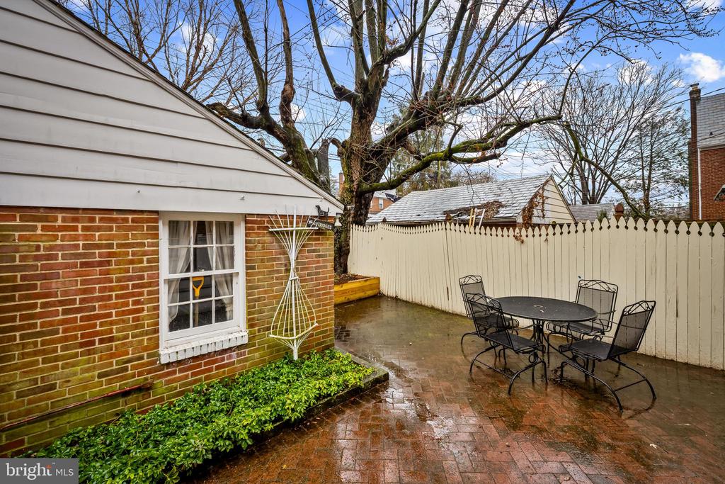 111 DUNKIRK ROAD