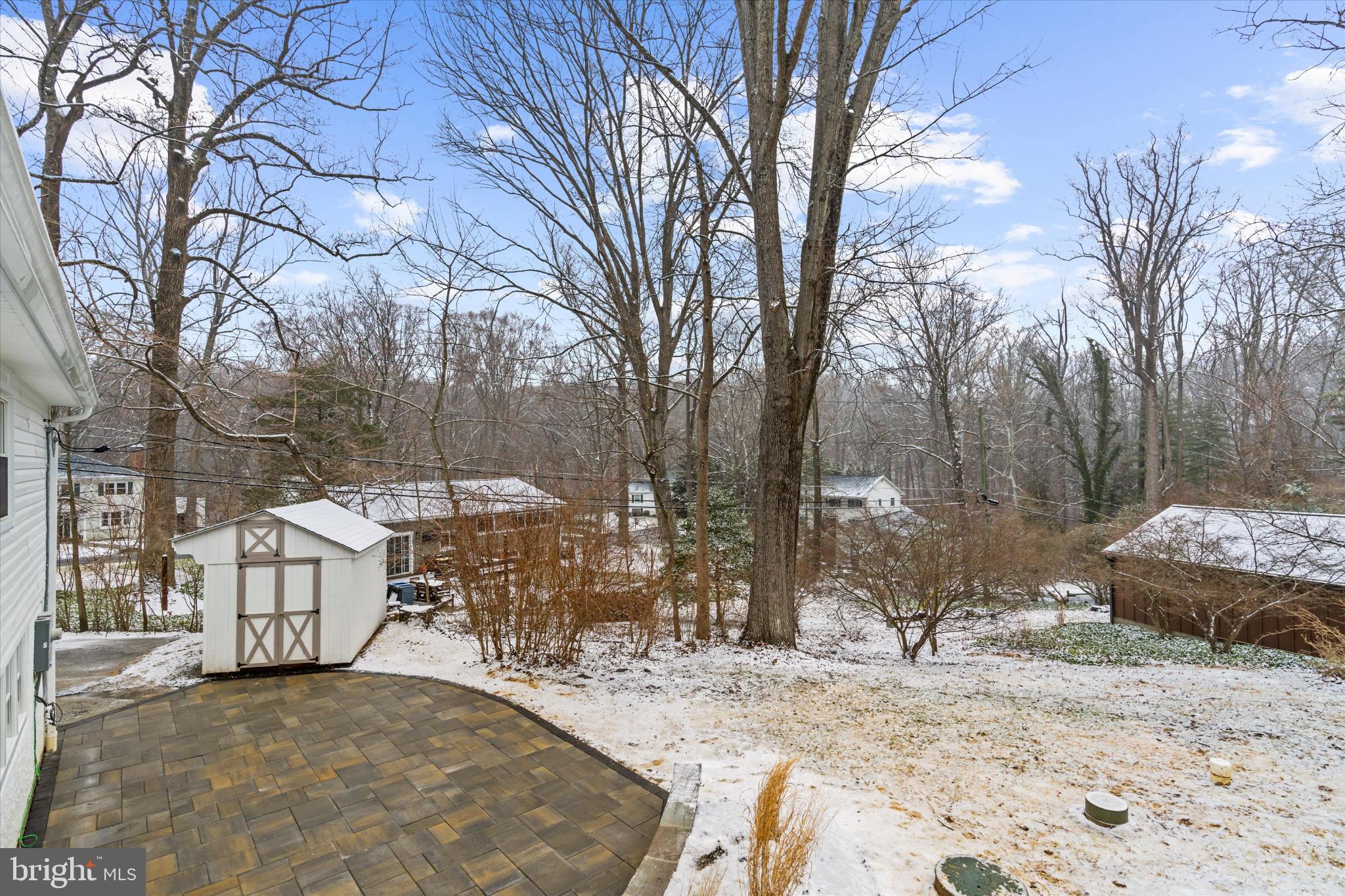 901 DOGWOOD HILL COURT