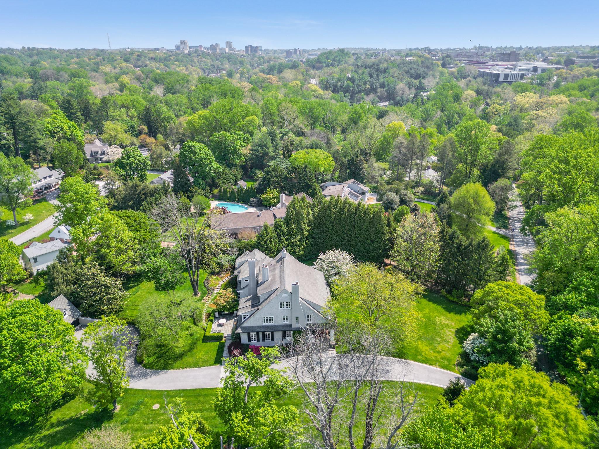 922 ROLANDVUE ROAD