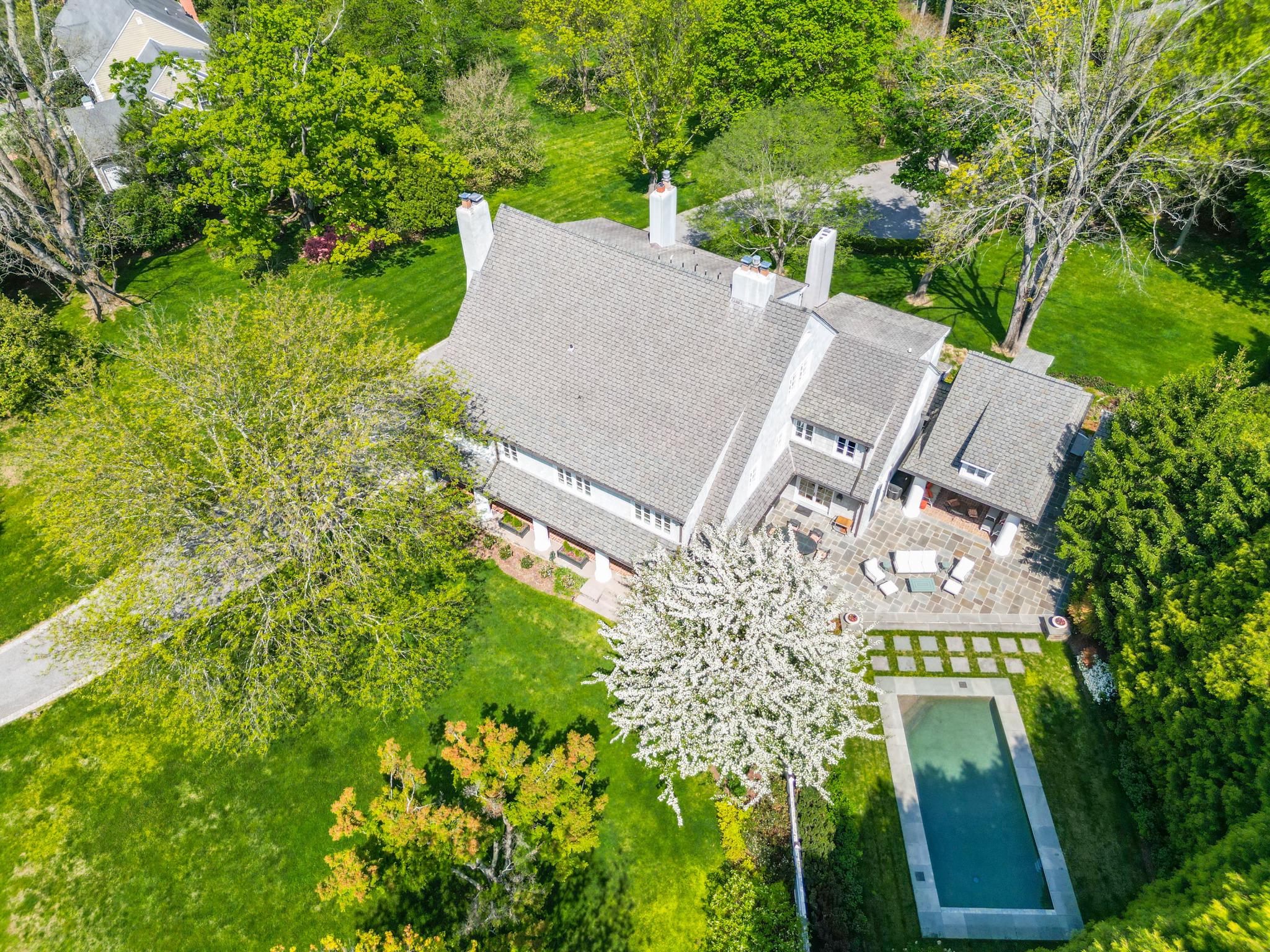 922 ROLANDVUE ROAD