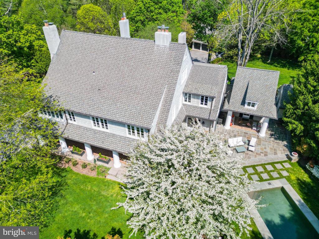 922 ROLANDVUE ROAD
