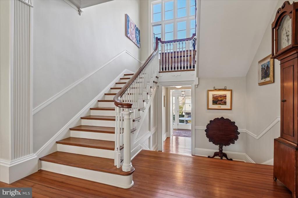 922 ROLANDVUE ROAD