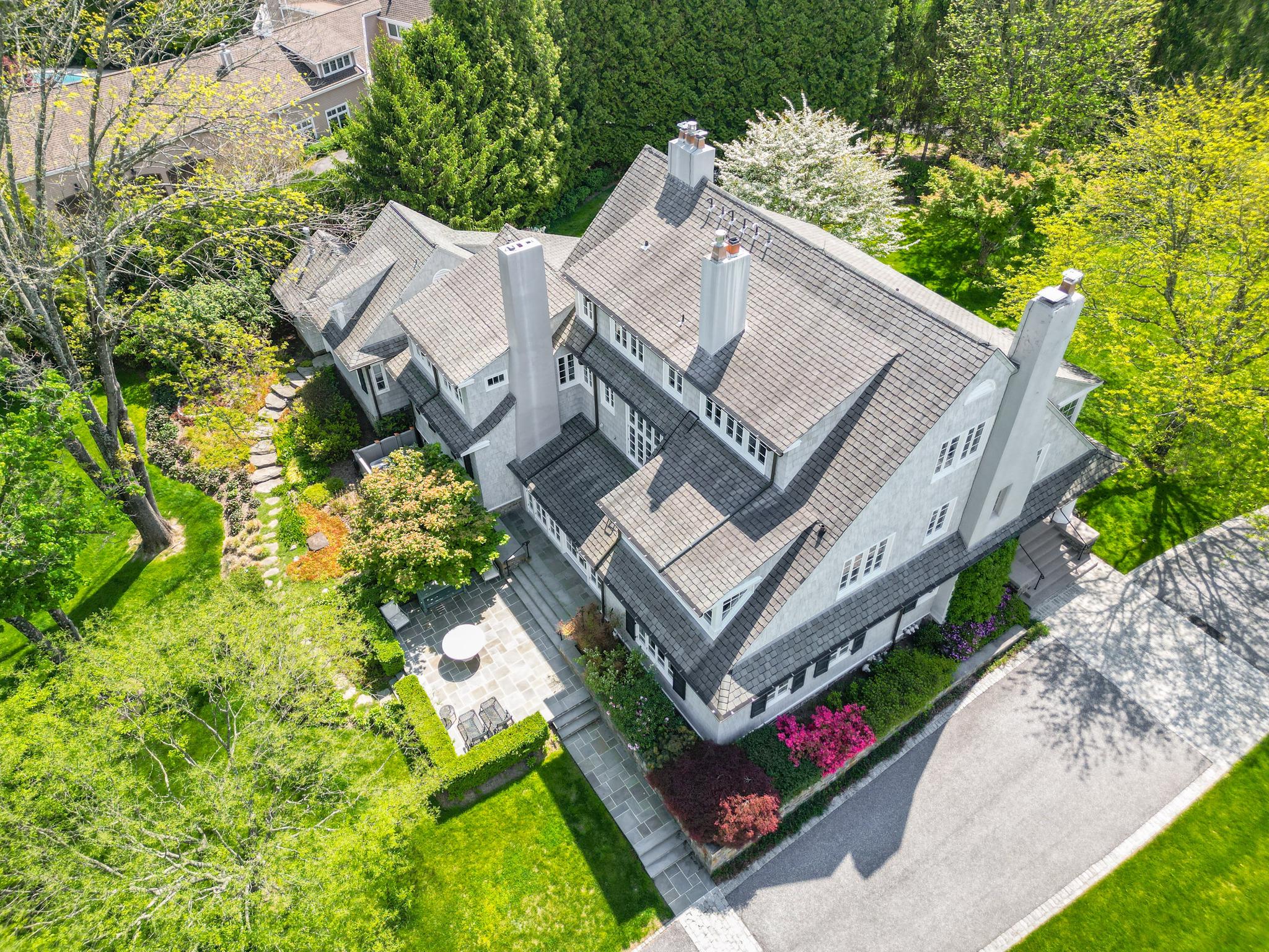 922 ROLANDVUE ROAD