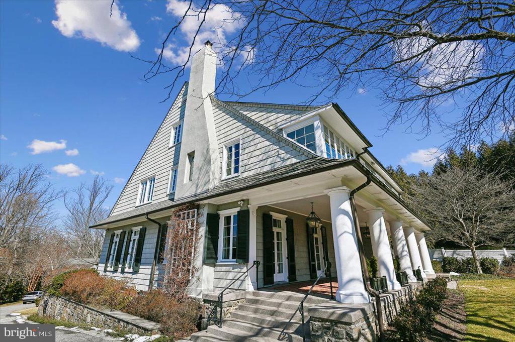 922 ROLANDVUE ROAD
