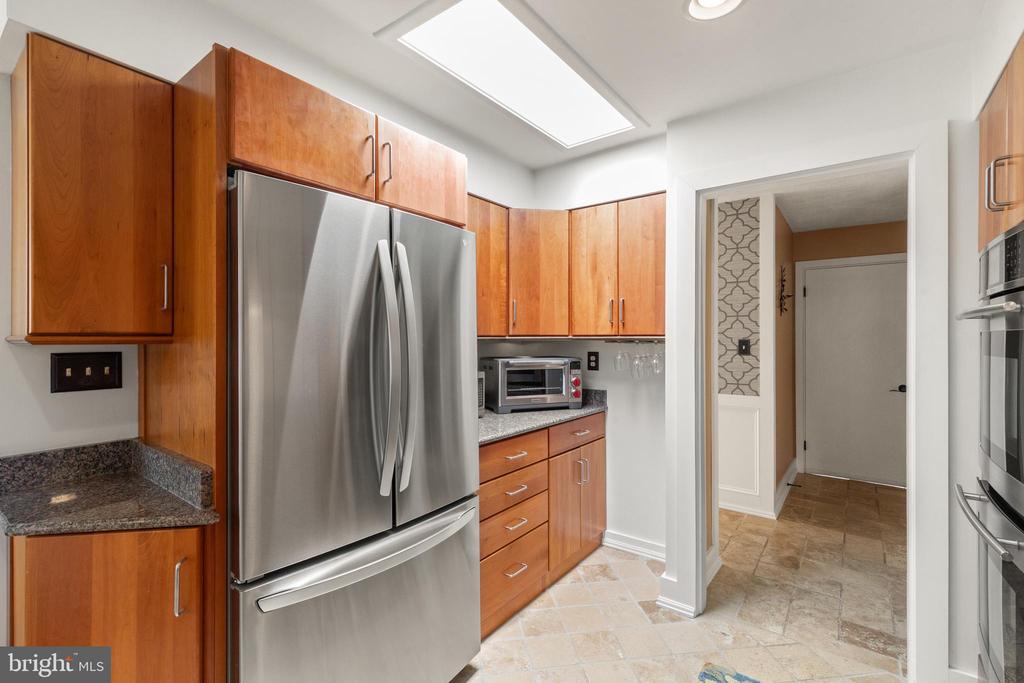 1403 ELLENGLEN ROAD