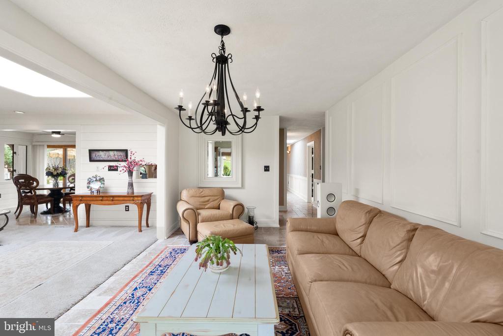 1403 ELLENGLEN ROAD