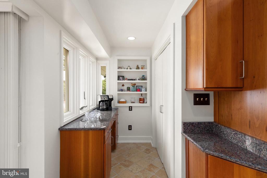 1403 ELLENGLEN ROAD