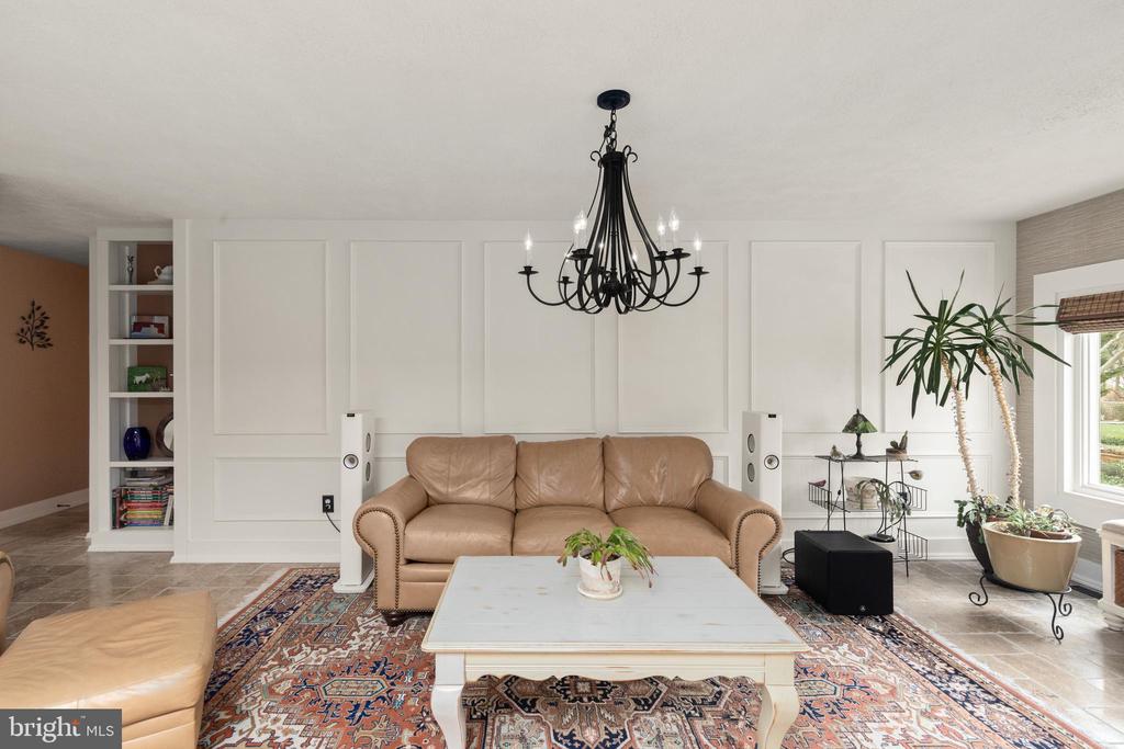 1403 ELLENGLEN ROAD