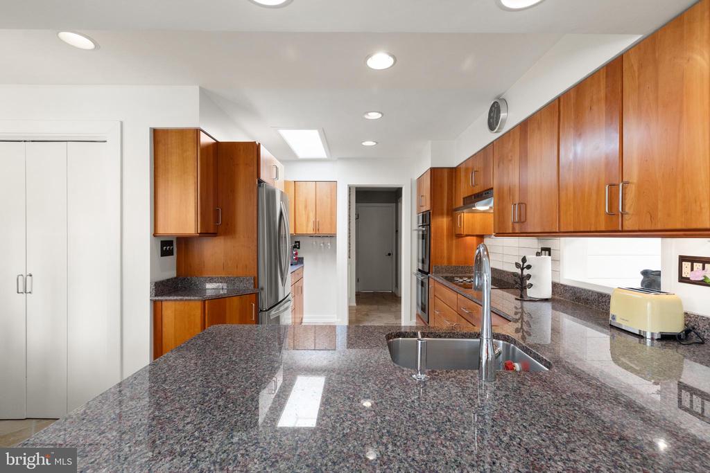 1403 ELLENGLEN ROAD