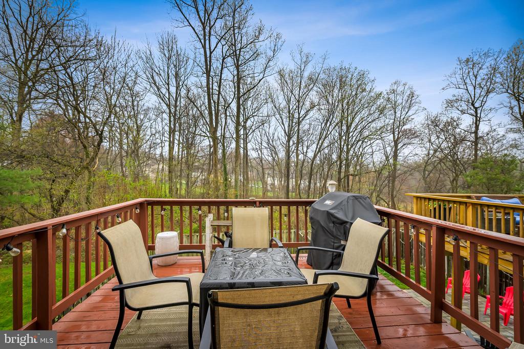 3964 FOREST VALLEY