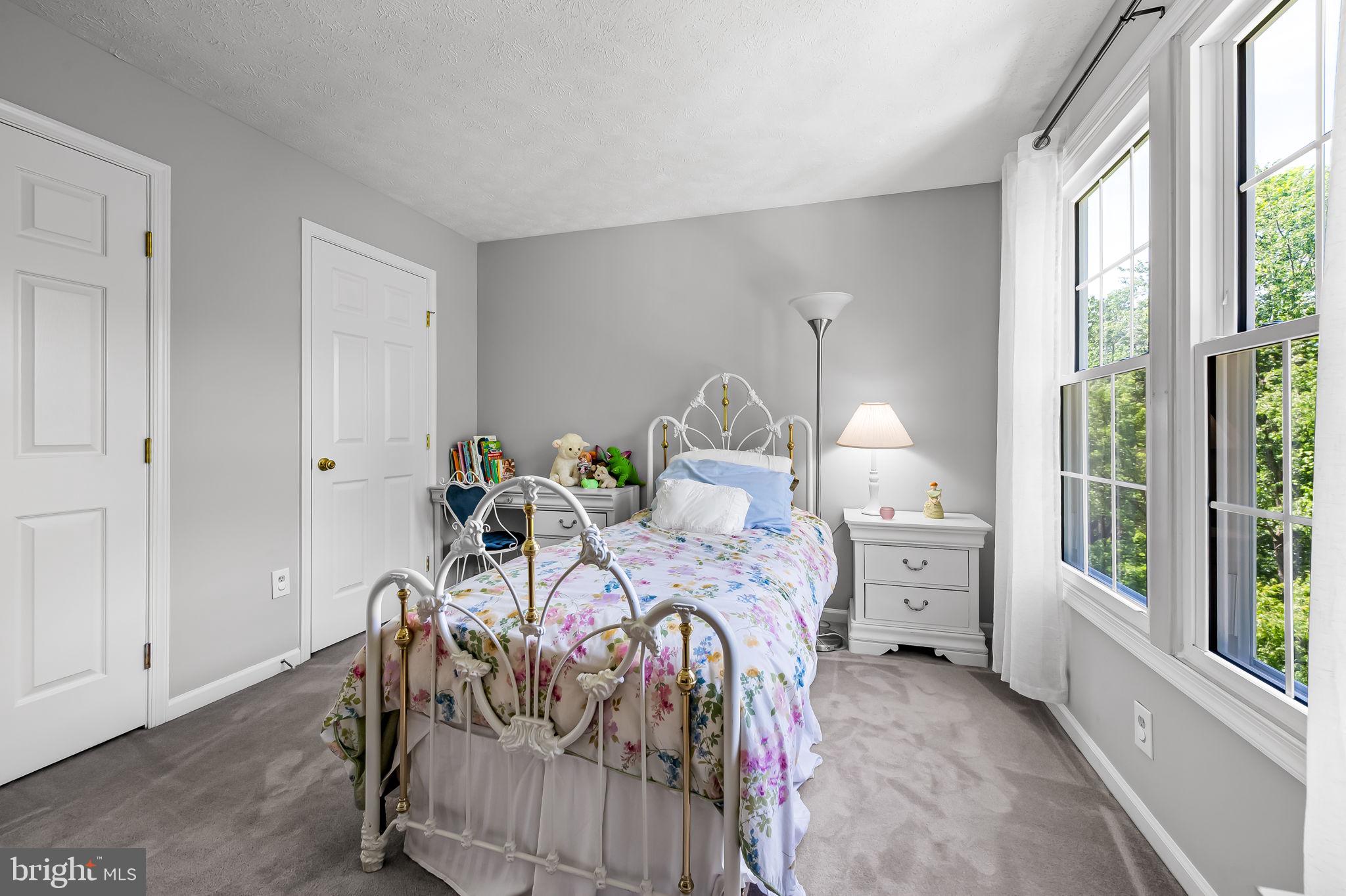 422 DOE MEADOW DRIVE