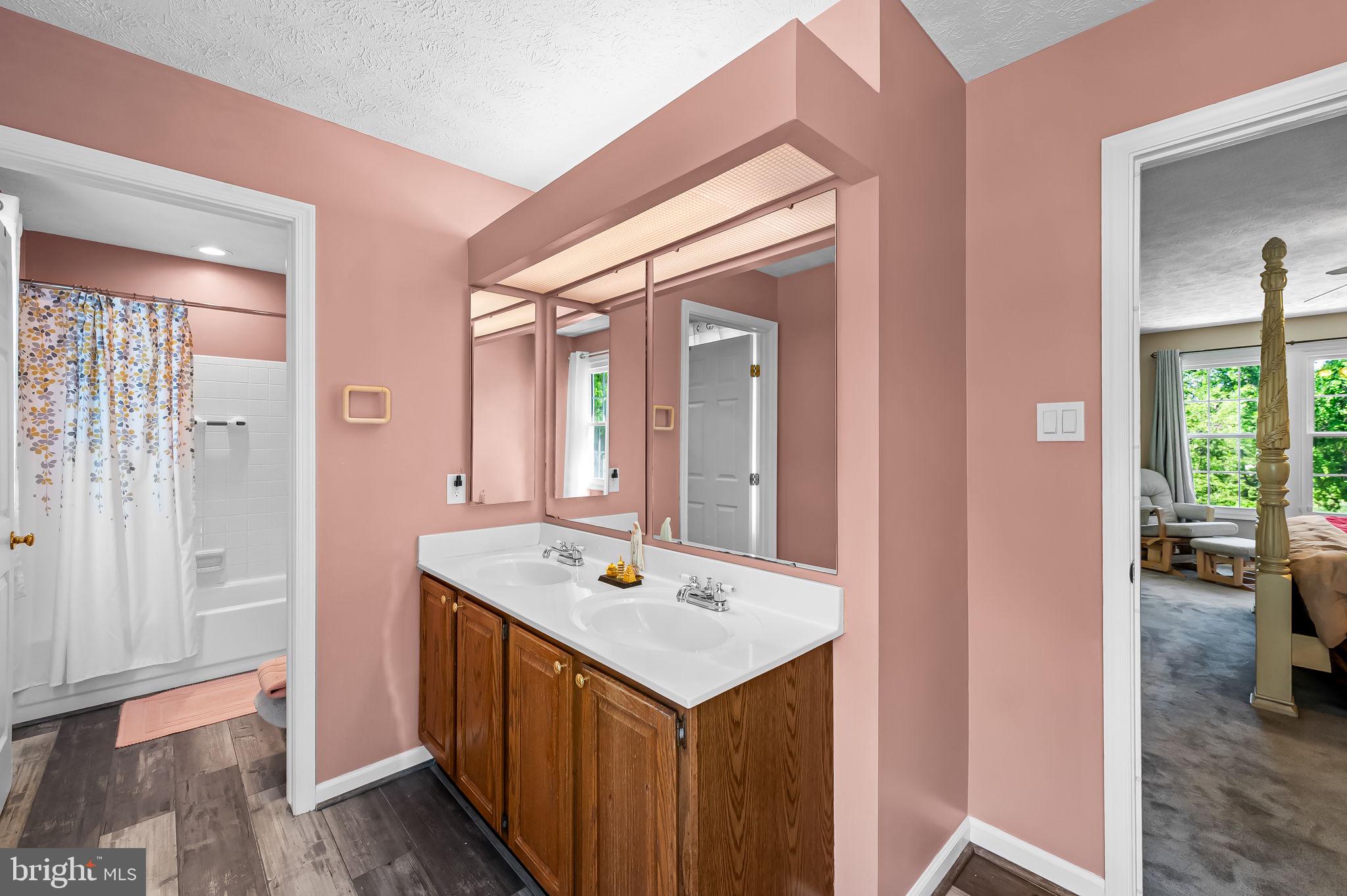 422 DOE MEADOW DRIVE