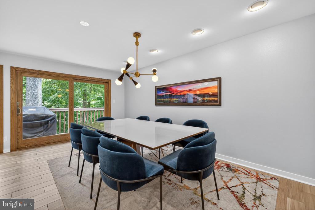 115 SWANHILL COURT