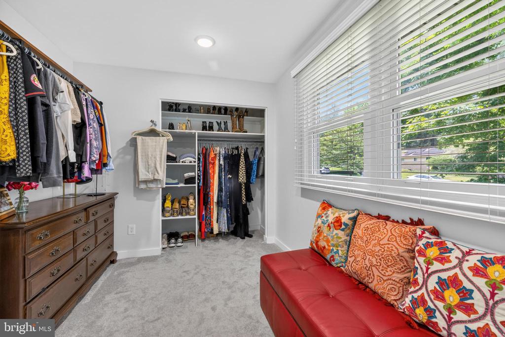 115 SWANHILL COURT