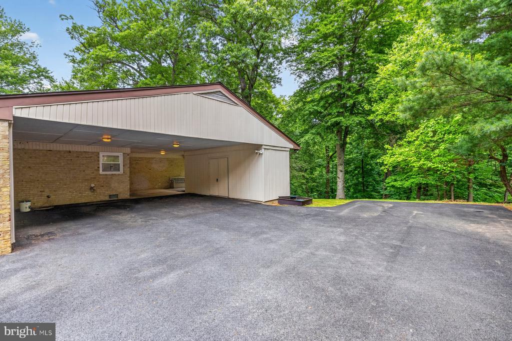 115 SWANHILL COURT