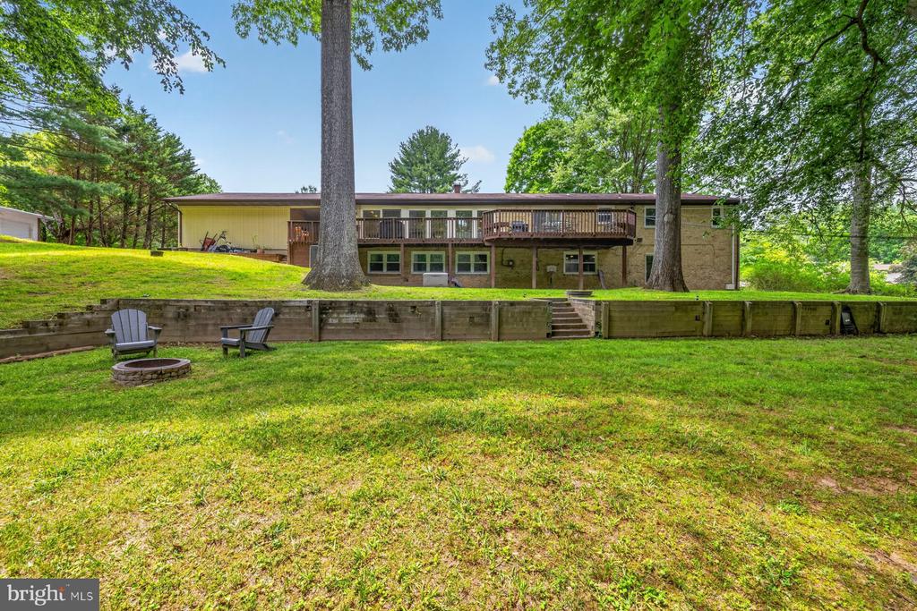 115 SWANHILL COURT