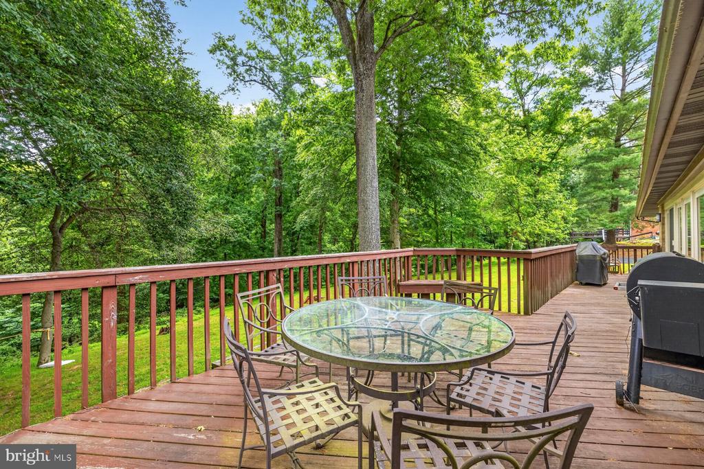 115 SWANHILL COURT