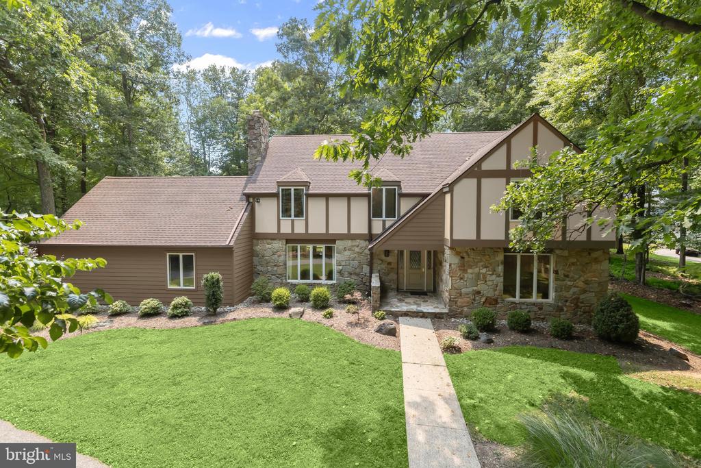 2202 CAVES ROAD
