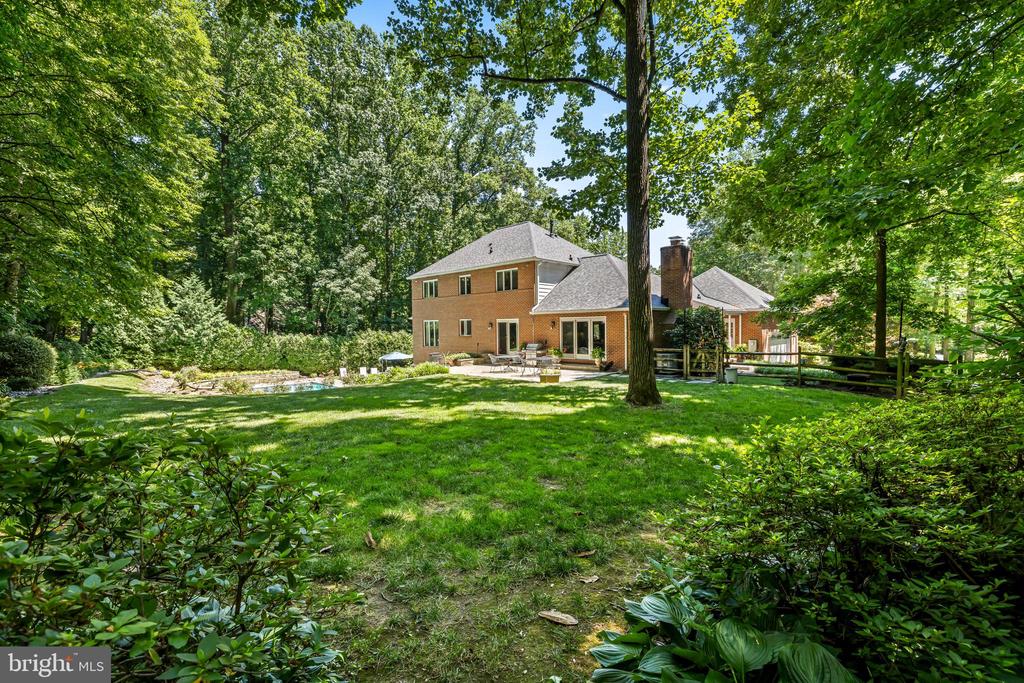 4 BRICKFORD LANE