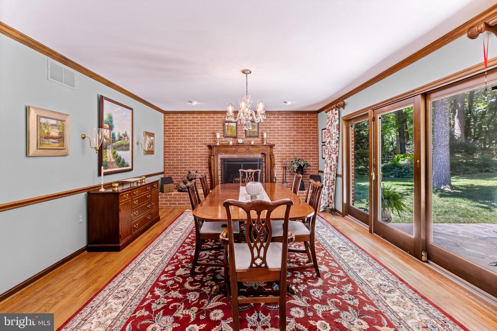 4 BRICKFORD LANE