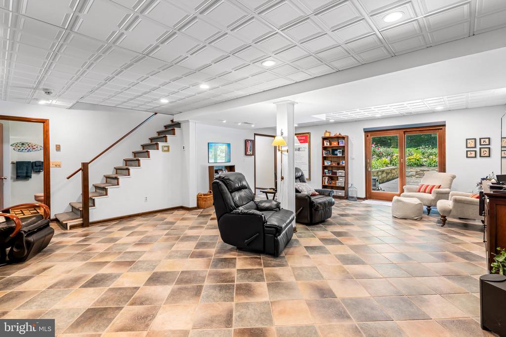 4 BRICKFORD LANE