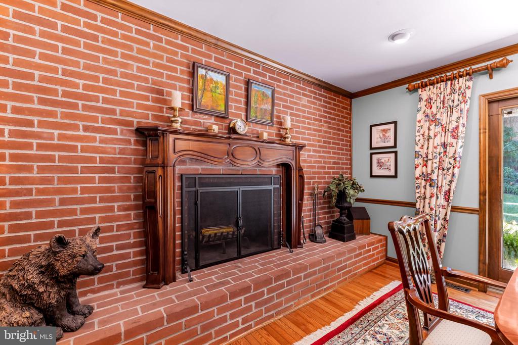 4 BRICKFORD LANE