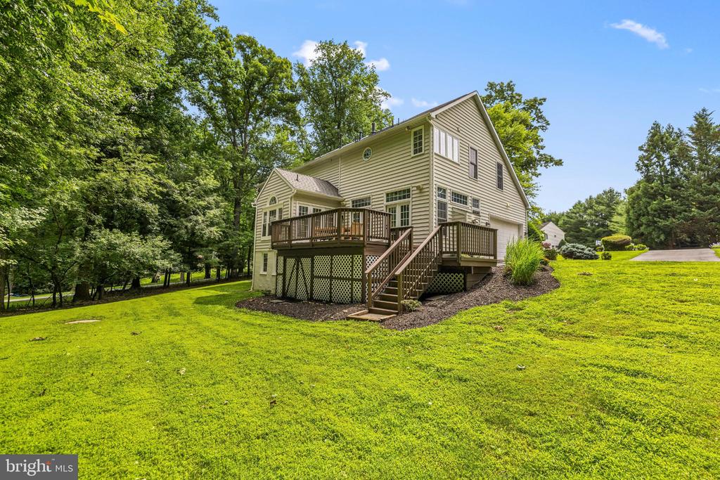 4 FALLING WATER COURT