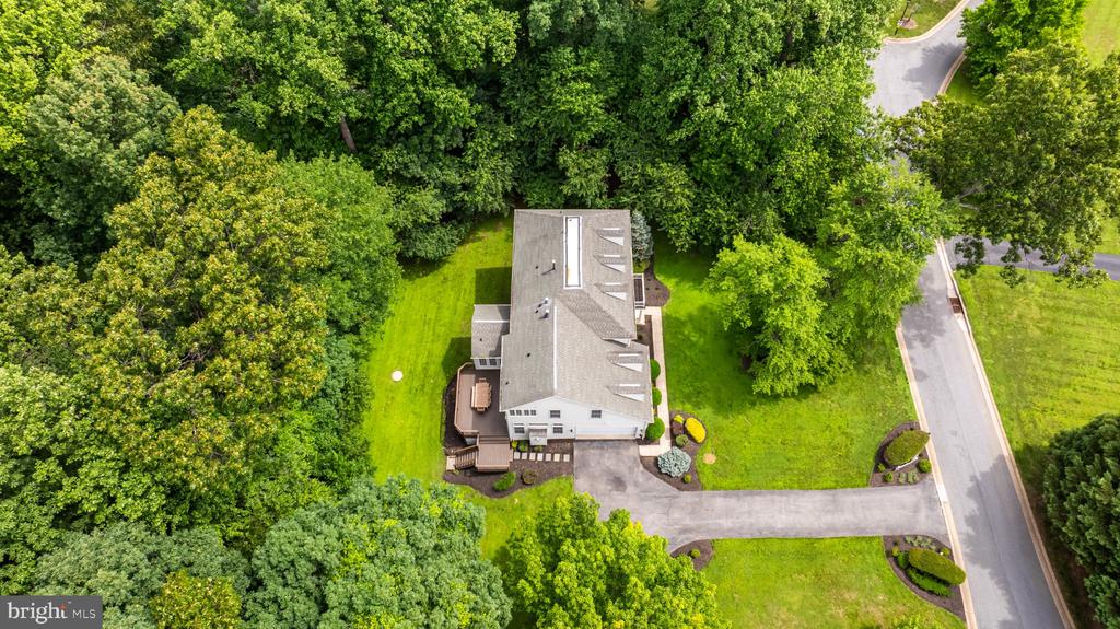 4 FALLING WATER COURT
