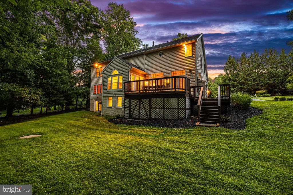 4 FALLING WATER COURT