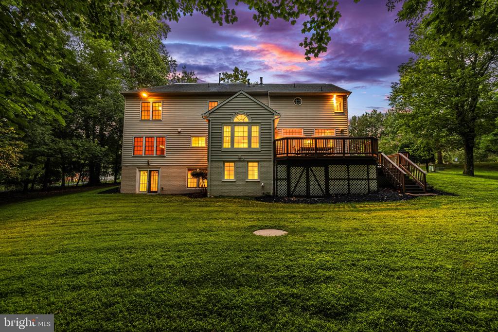4 FALLING WATER COURT