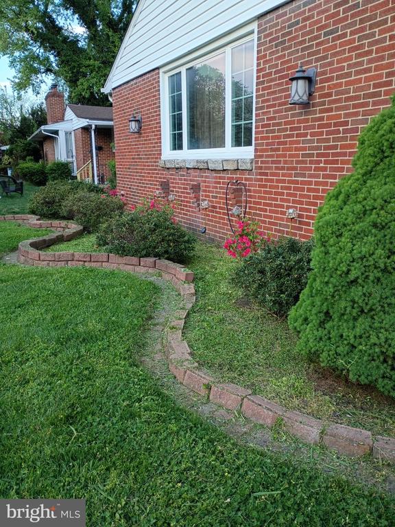 6723 COLLINSDALE ROAD