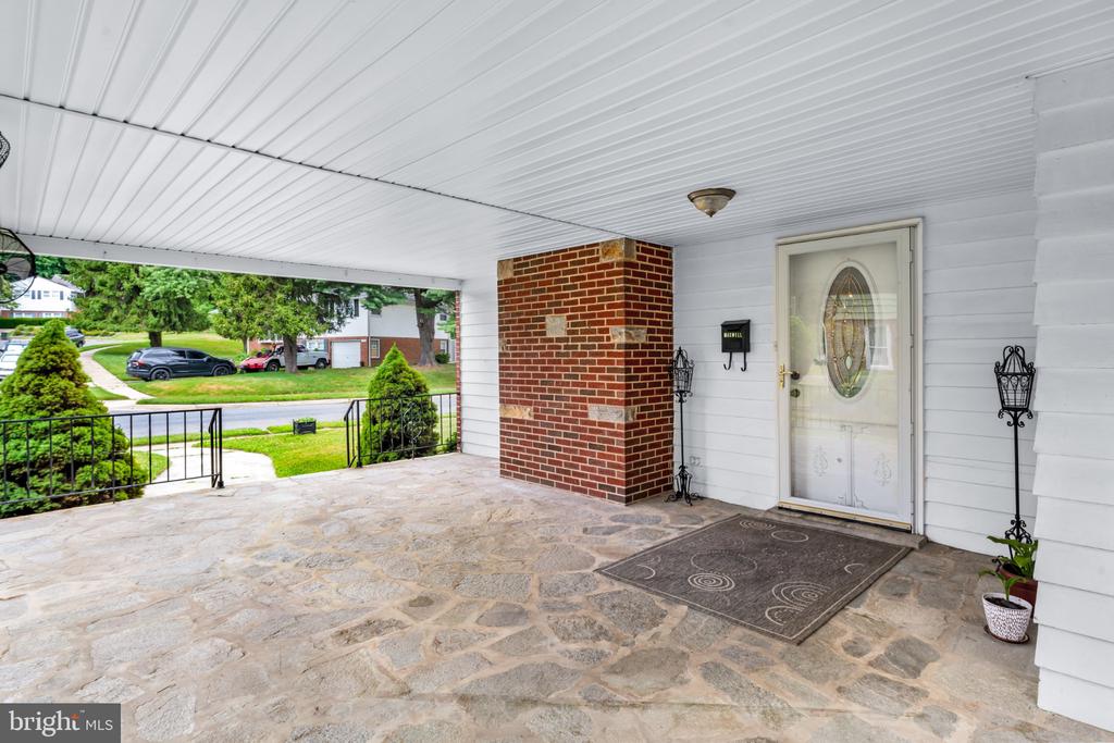 6723 COLLINSDALE ROAD