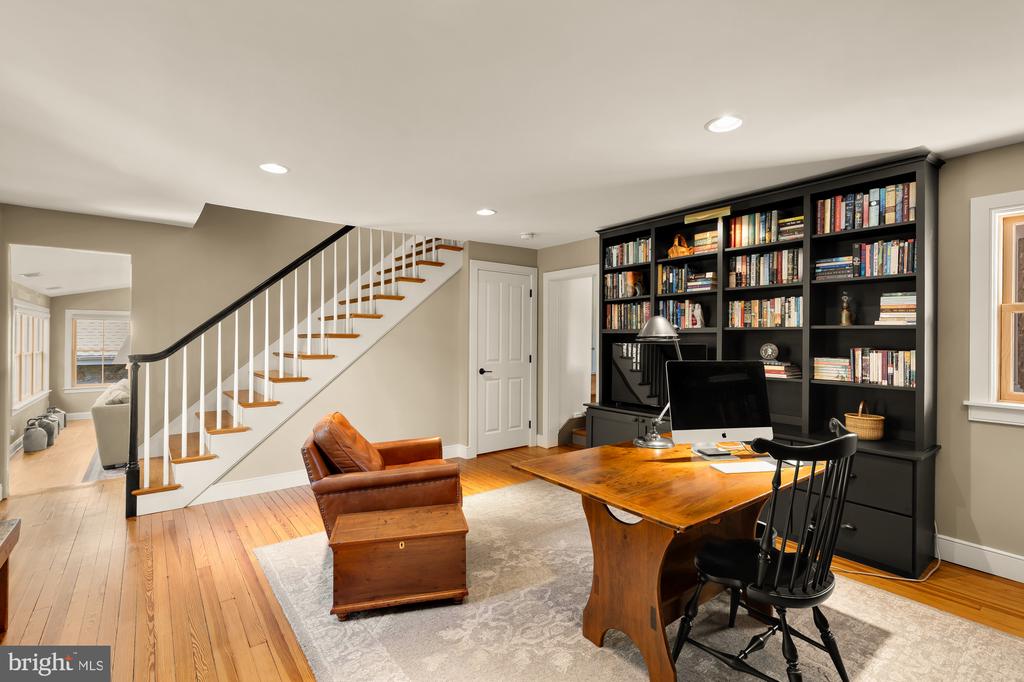 1102 DULANEY GATE CIRCLE