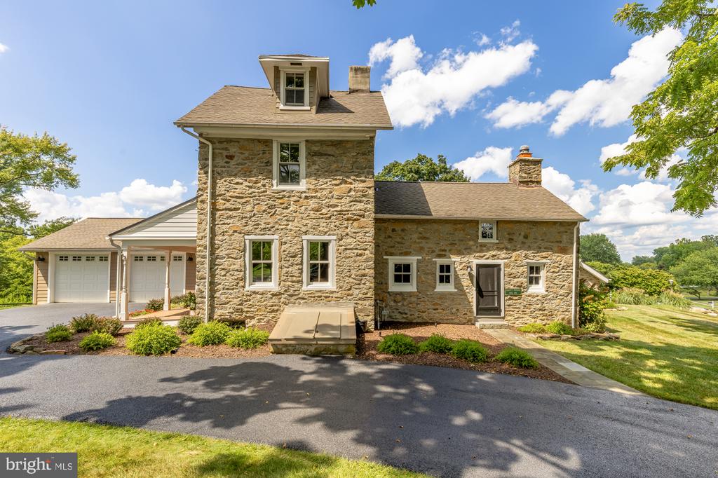 1102 DULANEY GATE CIRCLE