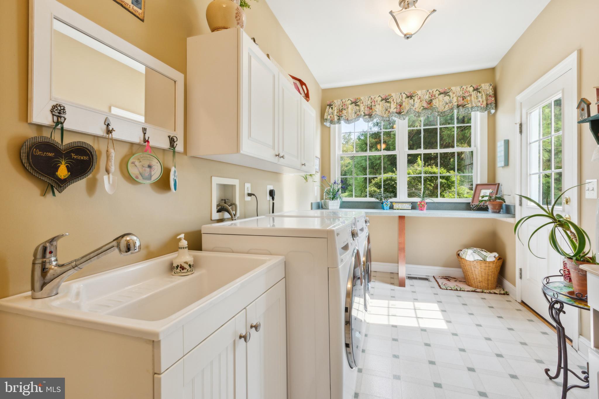6347 Trout Stream DRIVE