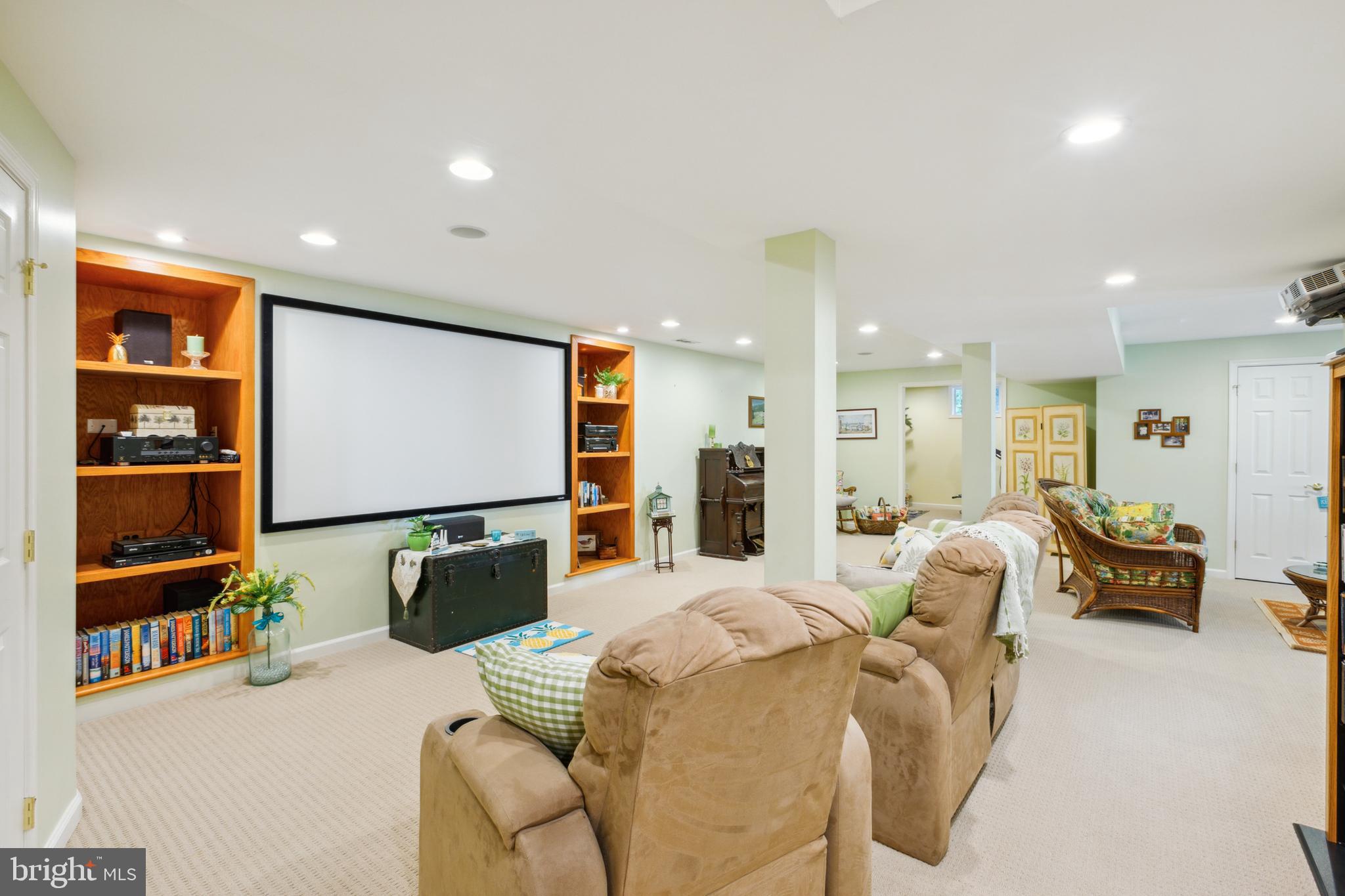 6347 Trout Stream DRIVE