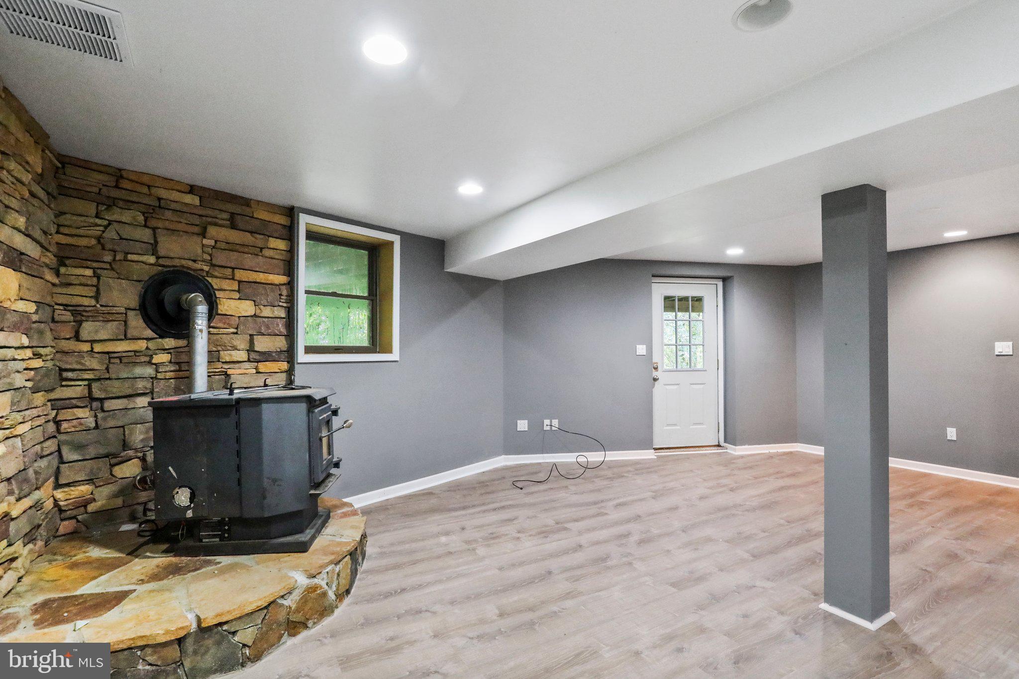 4823 Old Washington ROAD